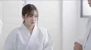 MOND-248 綺麗な近所の奥さんが